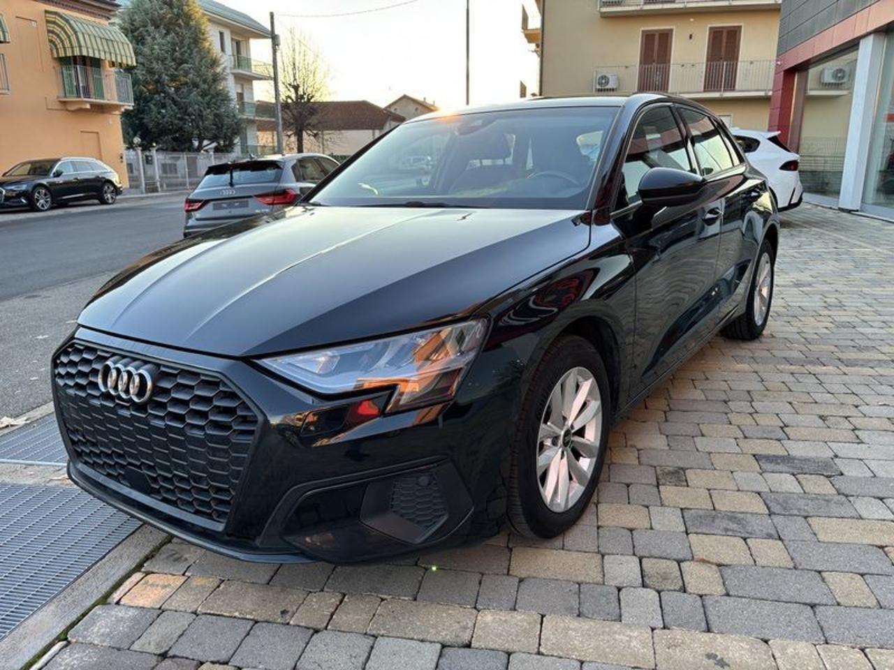 Audi A3 SPB 30 TDI S tronic Business LED-NAVI