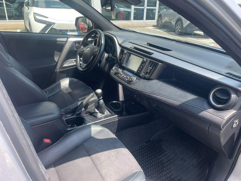 Toyota RAV4 2.0 D-4D 143cv MT Style 2WD