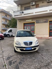Lancia Ypsilon 1.3 MJT 75 CV Platino