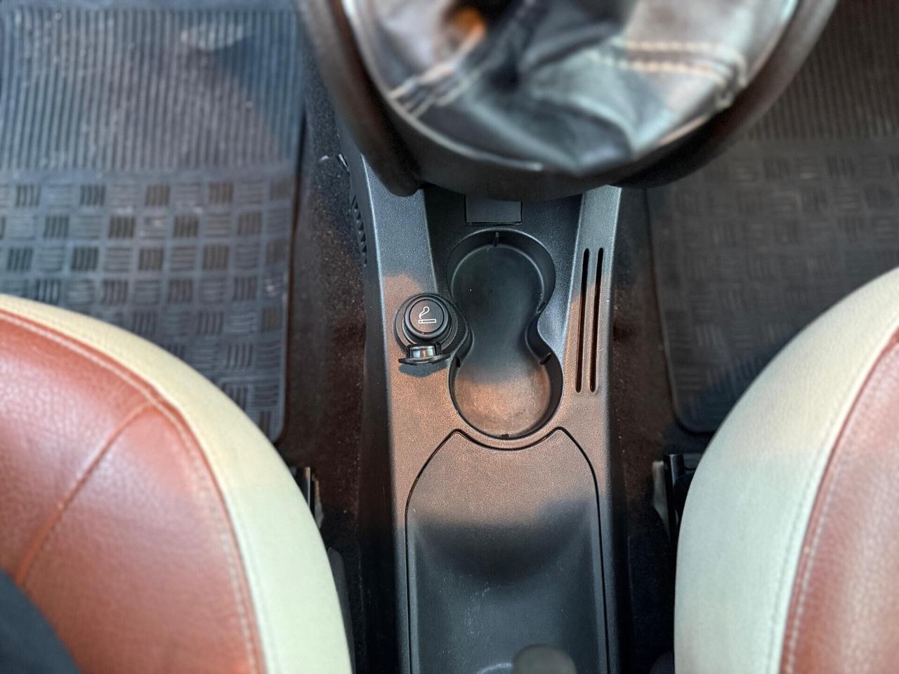 Lancia Ypsilon 1.3 MJT 90 CV Platino