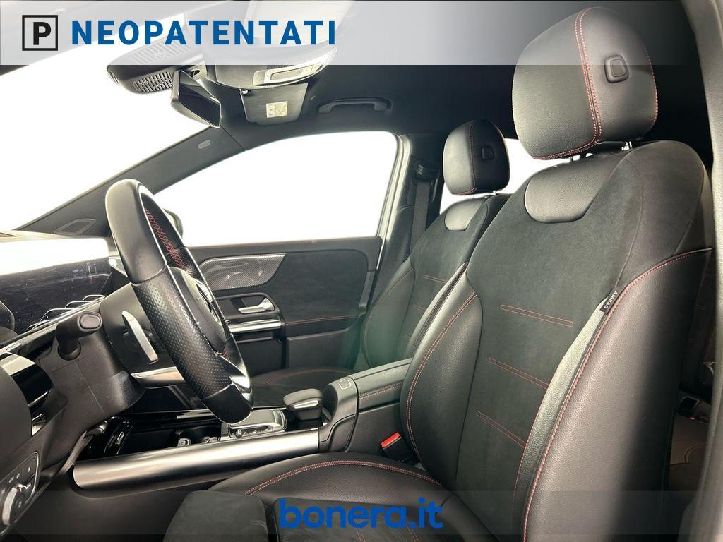 Mercedes GLA 180 180 D Premium 8G-DCT