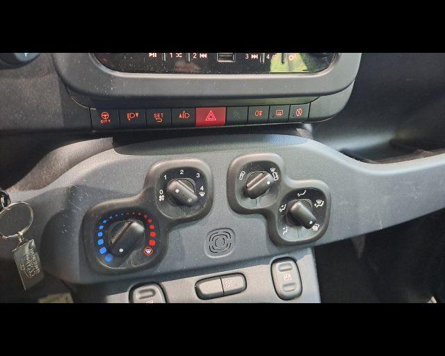 FIAT New Panda 1.0 firefly hybrid s&s 70cv 5p.ti