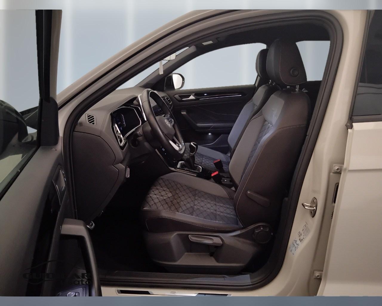 VOLKSWAGEN T-Roc I 2022 - T-Roc 1.0 tsi R-Line 110cv