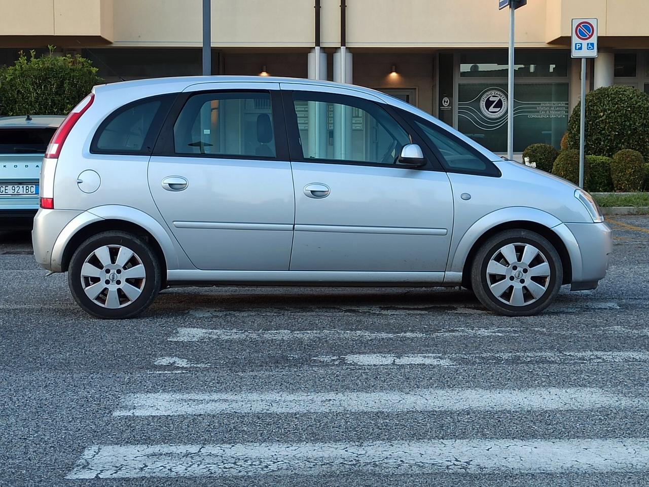Opel Meriva 1.6 16V Cosmo