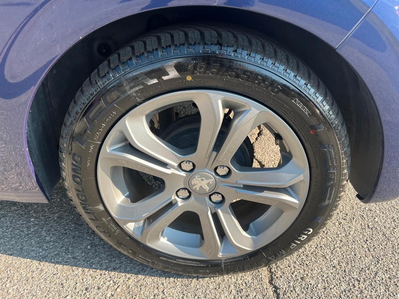 Peugeot 208 PureTech 82 3 porte Active