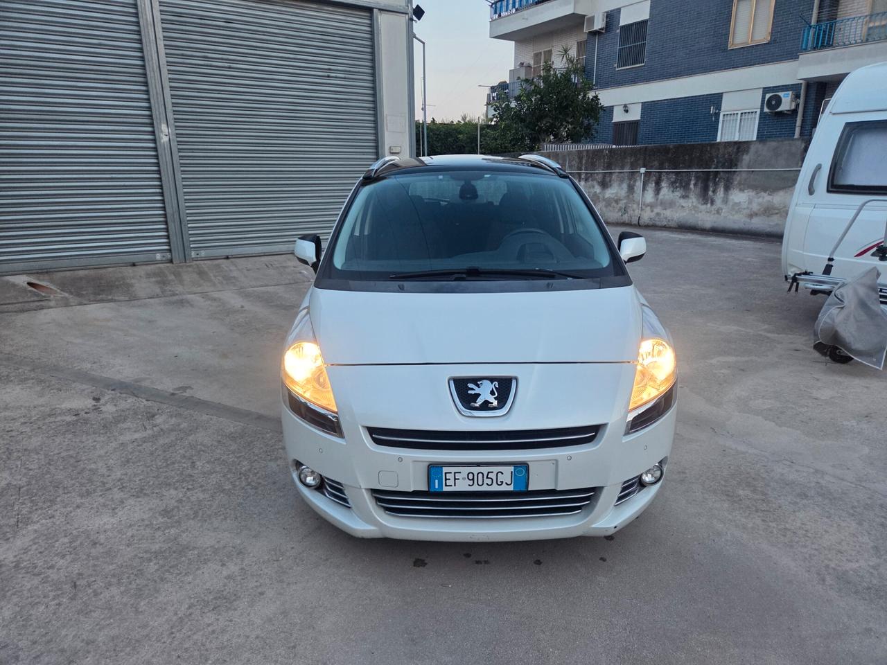 Peugeot 5008 2.0 HDi 150CV Allure 7 posti