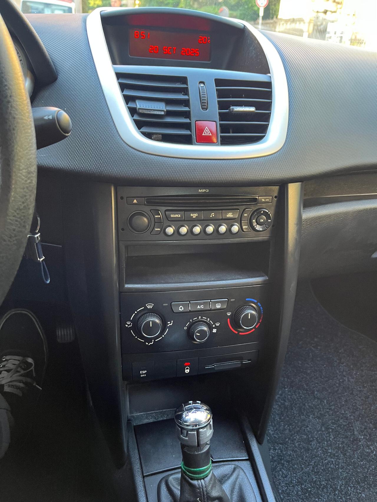 PEUGEOT 207 1.4 - BENZINA/GPL - STATION WAGON - ANCHE PER NEOPATENTATI - DISTRIBUZIONE NUOVA - BOMBOLA VALIDA FINO AL 2031