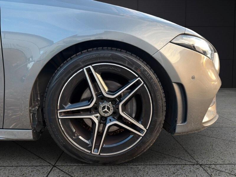 MERCEDES Classe A (W177) A 180 Automatic Pr...