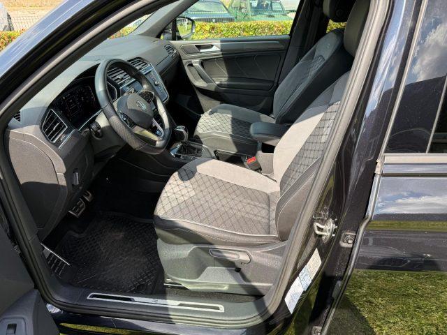 VOLKSWAGEN Tiguan 2.0 TDI 150 CV SCR DSG R-Line NAVI - LED - ACC