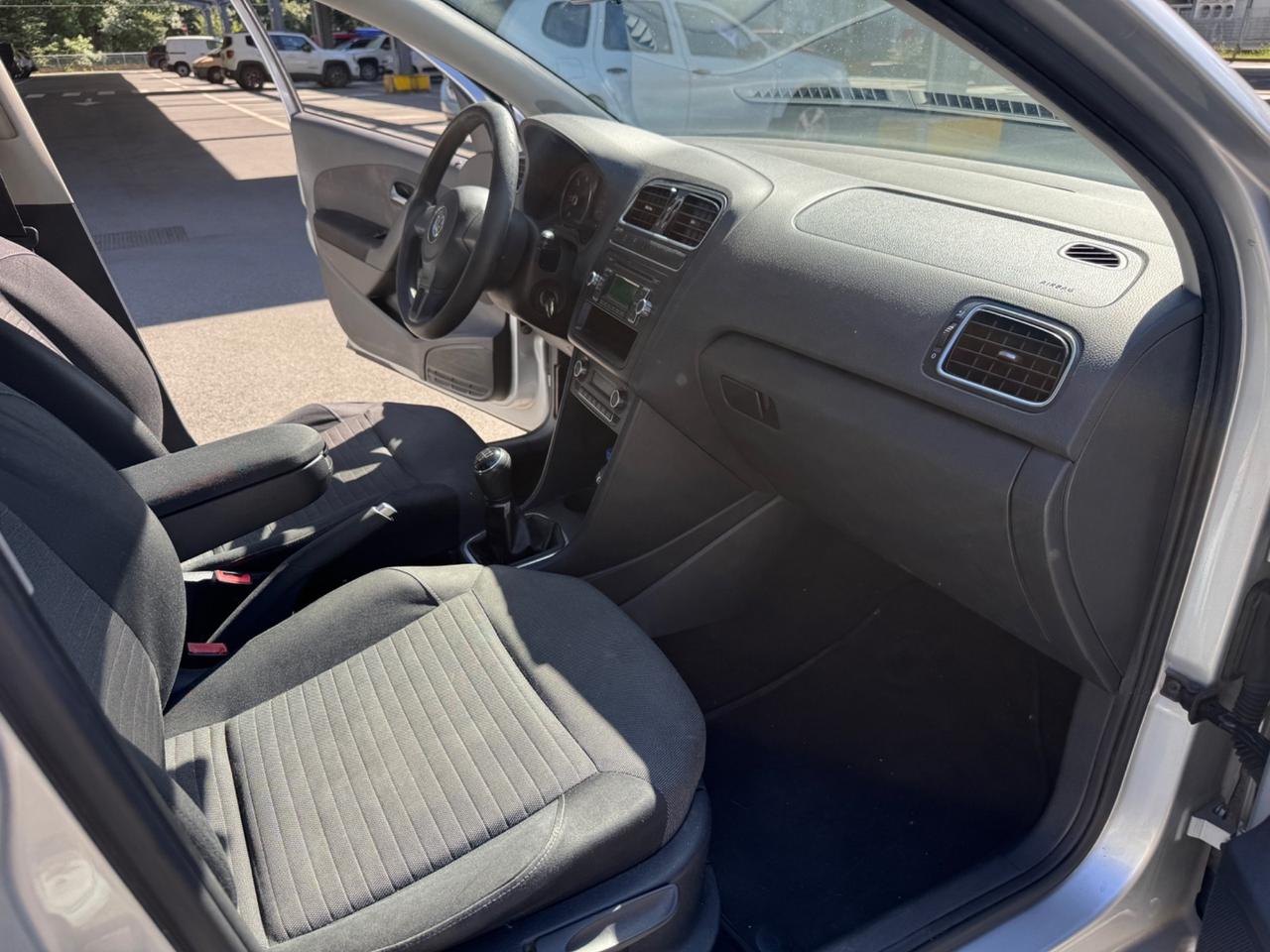 Volkswagen Polo 1.6 TDI tagliandi solo casa madre 2014
