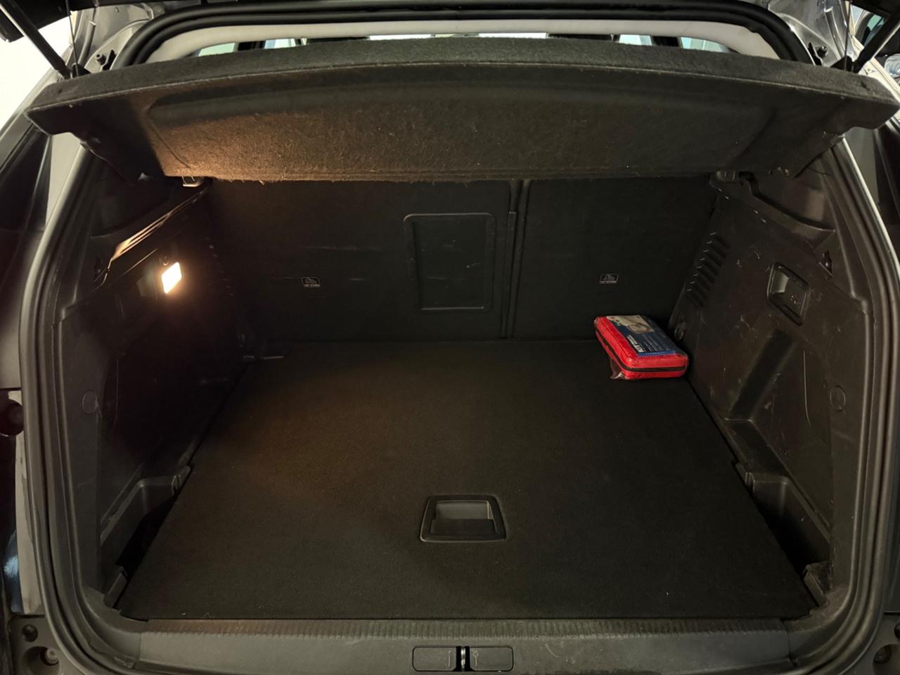 Peugeot 3008 BlueHDi 130 S&S EAT8 Allure