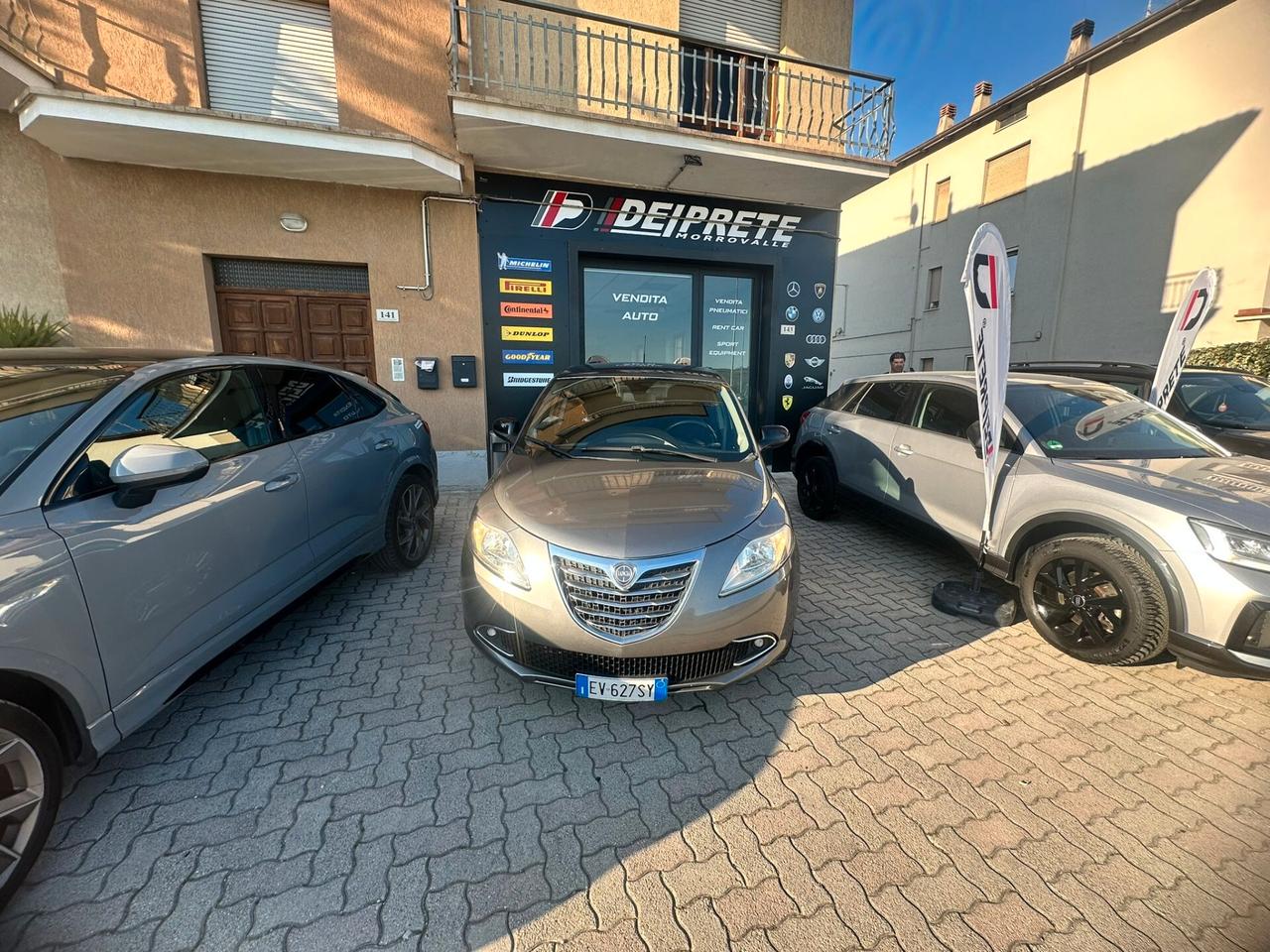 Lancia Ypsilon 0.9 TwinAir 85 CV 5 porte Metano Ecochic Gold