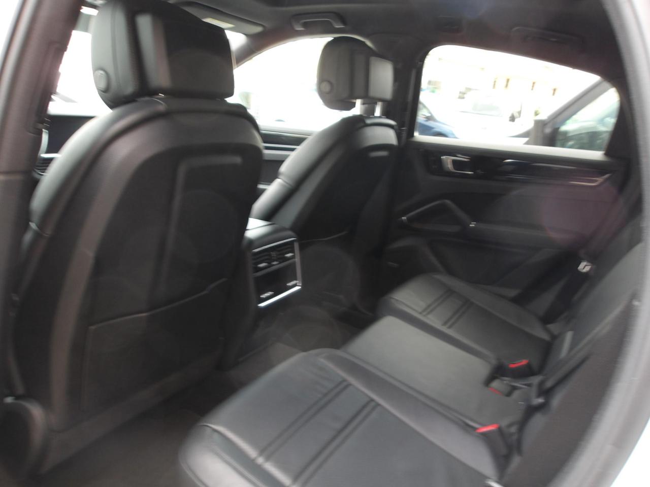 Porsche Cayenne Coupe 3.0 tiptronic