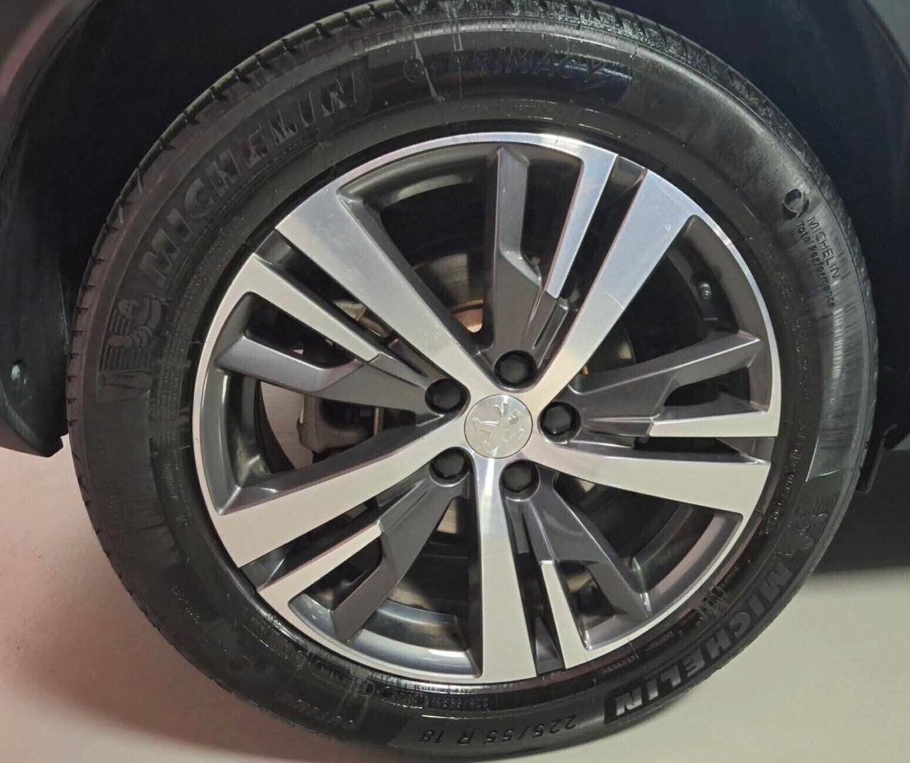Peugeot 3008 130cv EAT8 Allure pack