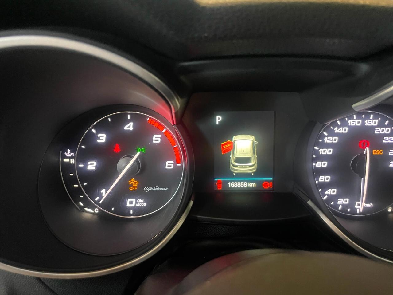 Alfa Romeo Stelvio 2.2 Turbodiesel 160 CV AT8 RWD Business