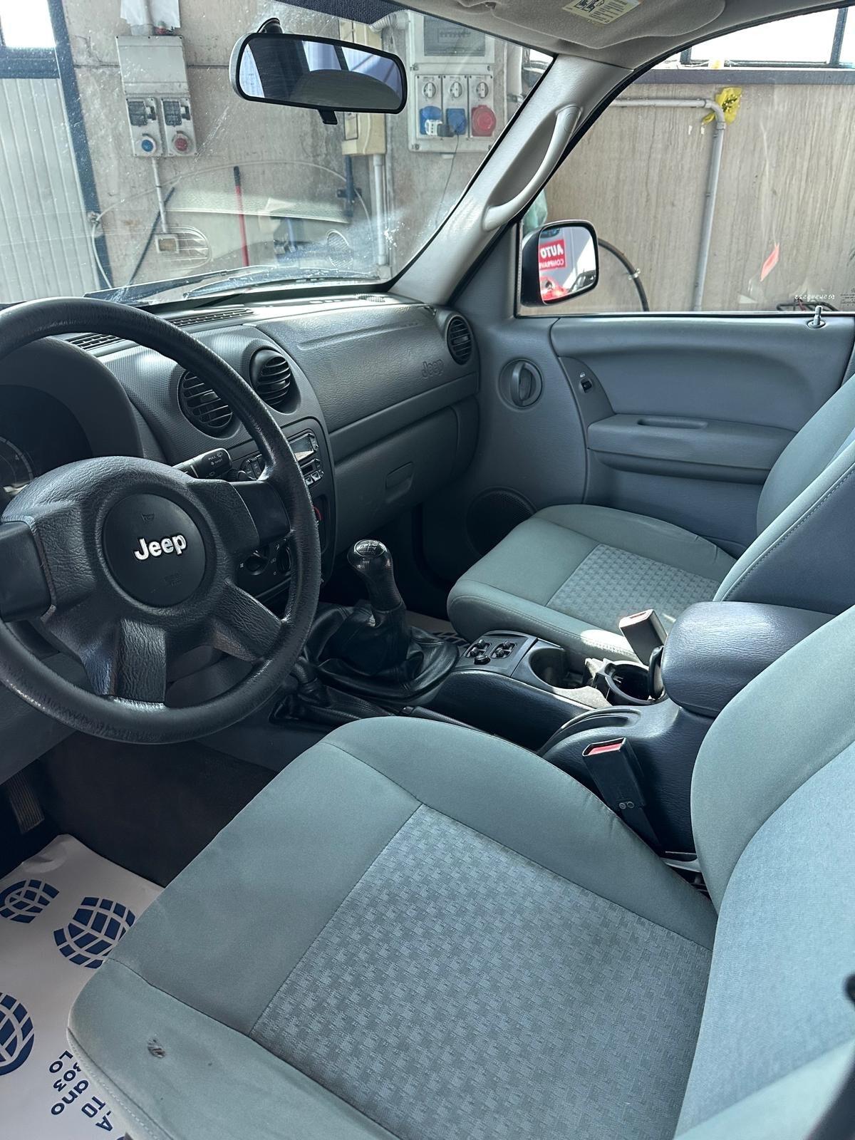 Jeep Cherokee 2.8 CRD Limited