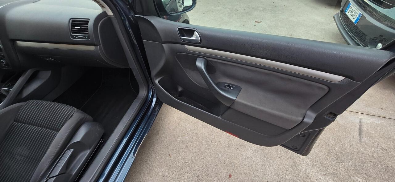 Volkswagen Golf 1.9 TDI DPF 5p. GT Sport