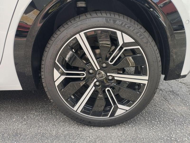 Lancia Ypsilon Hybrid e-DCT LX