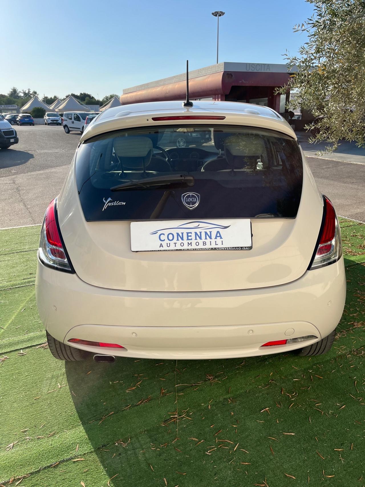 Lancia Ypsilon 0.9 TwinAir 85 CV DFN Platinum - GPL