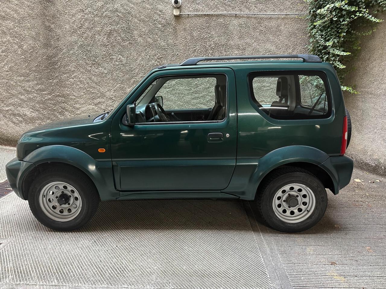 Suzuki Jimny 1.3i 16V cat 4WD JLX Più