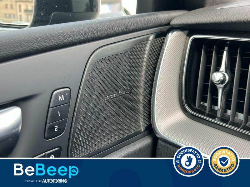 Volvo XC60 2.0 B4 PLUS DARK AWD AUTO