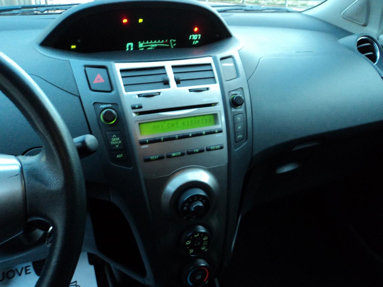 Toyota Yaris 1.3 5 porte Sol GPL