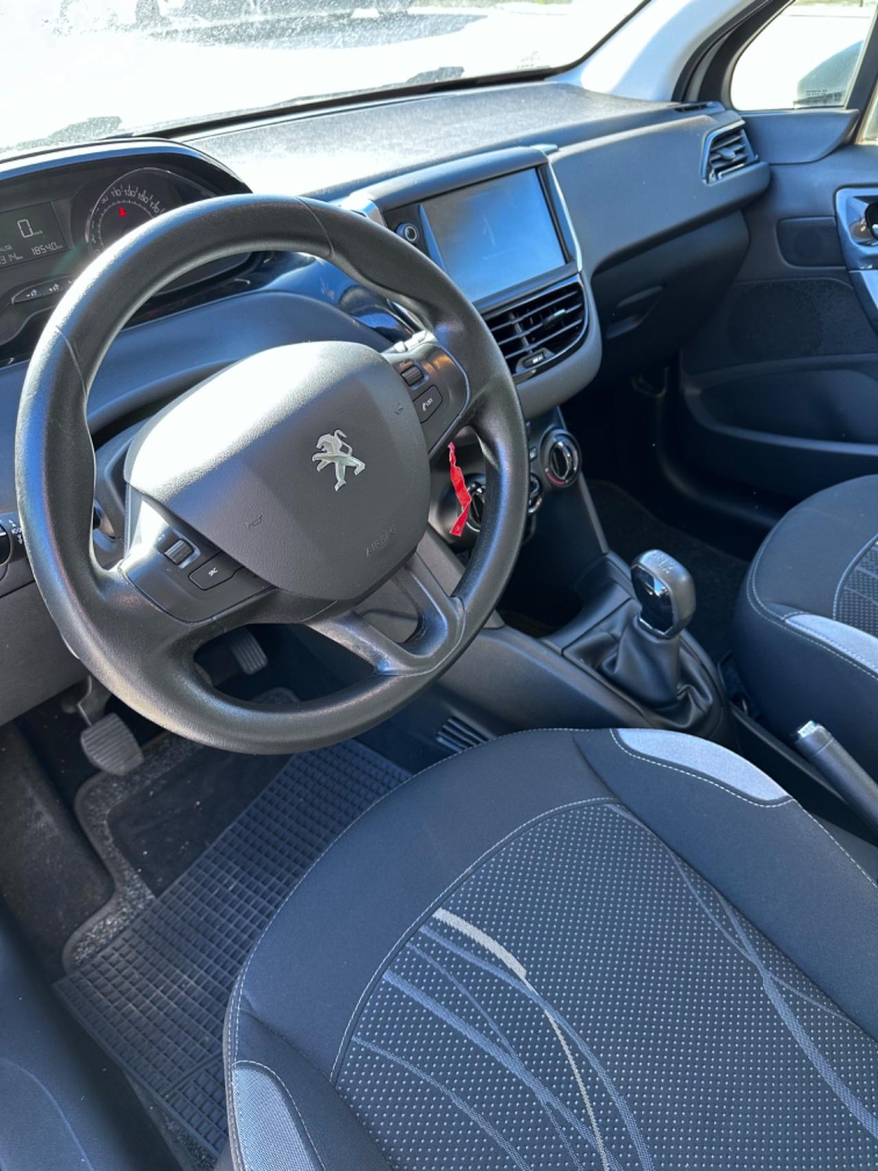 Peugeot 208 1.4 HDi 68 CV 5 porte Active