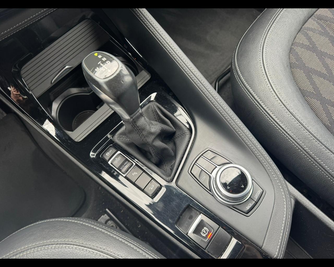 BMW X1 (F48) - X1 xDrive18d xLine