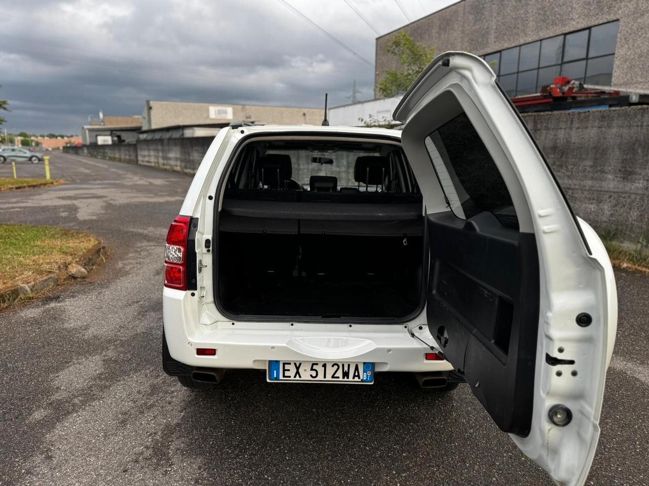 Suzuki Grand Vitara 2.4 aut. 5 porte Evolution Plus