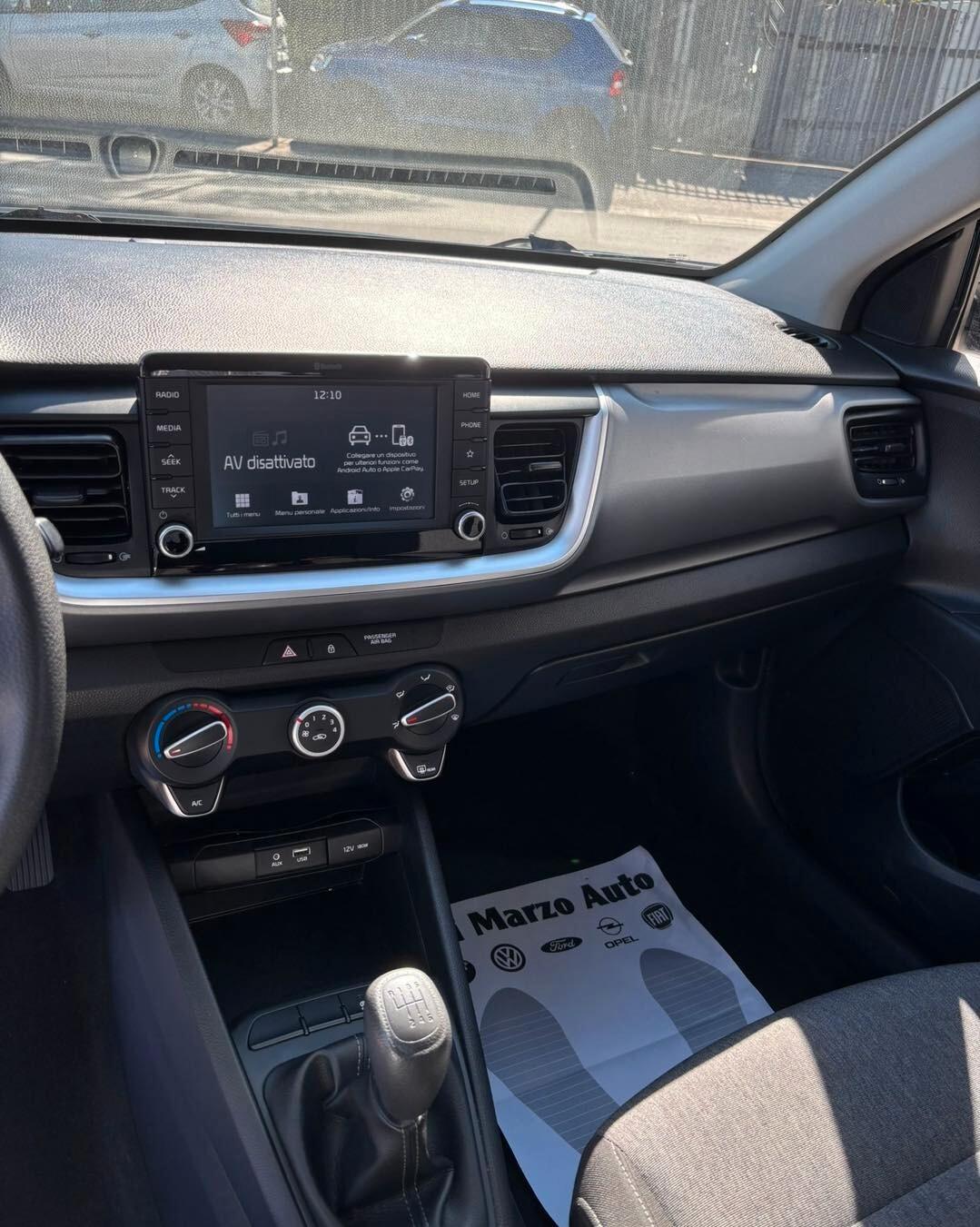 Kia Stonic 1.4 MPI 100 CV Urban