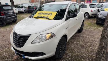 Lancia Ypsilon 0.9 TwinAir 85 CV 5 porte Metano Ecochic Gold