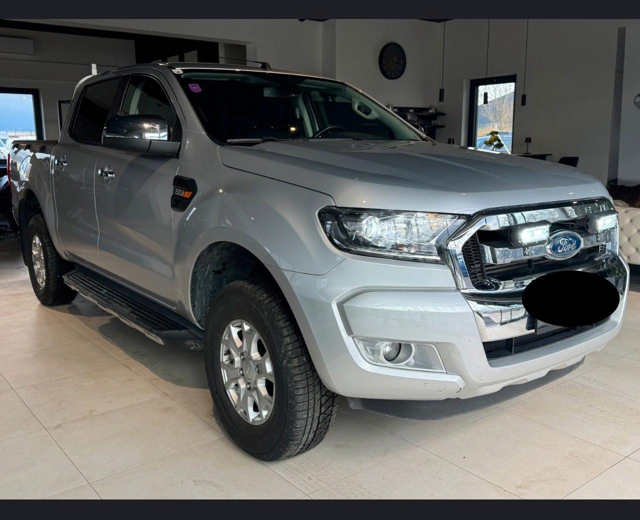 Ford Ranger 2.0 TDCi DC XLT 5 posti * Cambio Manuale * Super Accessoriato