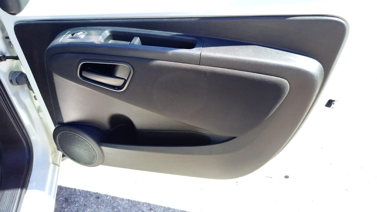 Fiat Qubo 1.3 MJT 80 CV Trekking