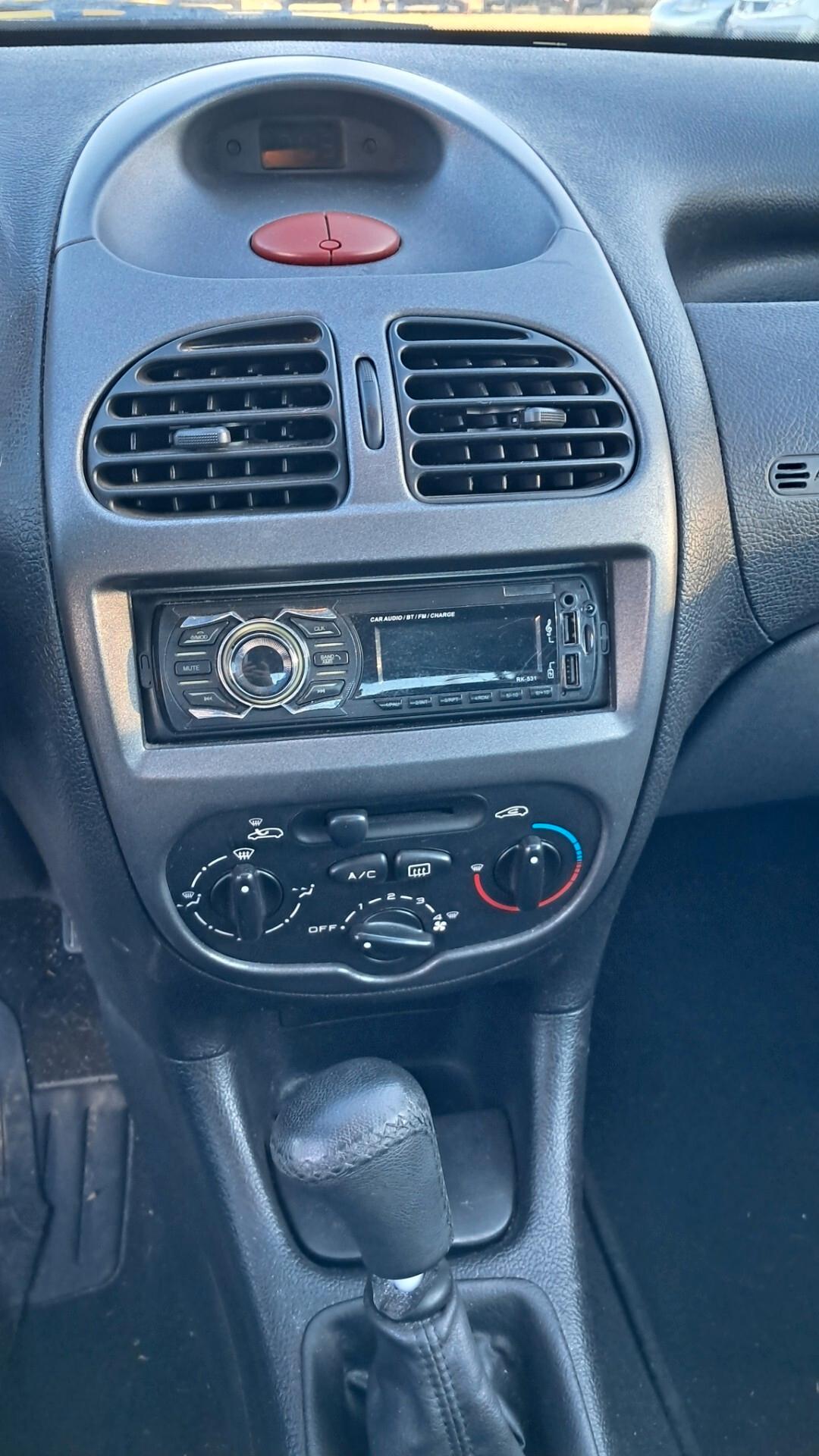 Peugeot 206 1.4 5p. Enfant Terrible xCommercianti