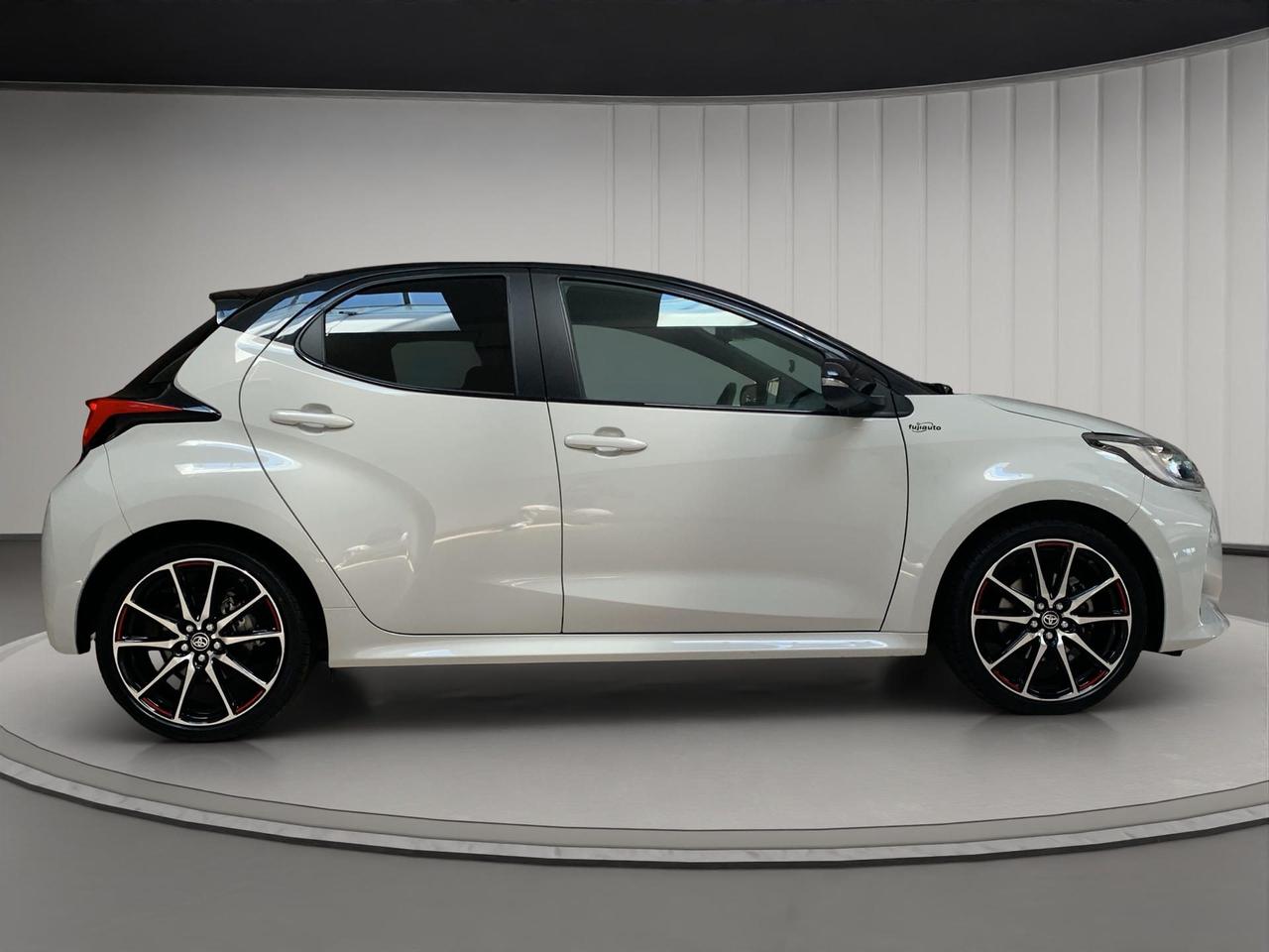 Toyota Yaris 1.5h GR Sport