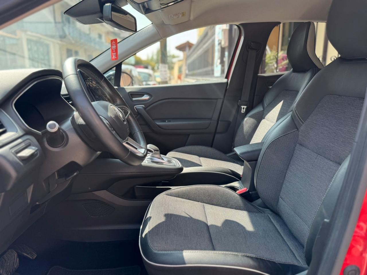 Renault Captur Plug-in Hybrid E-Tech 160 CV Intens