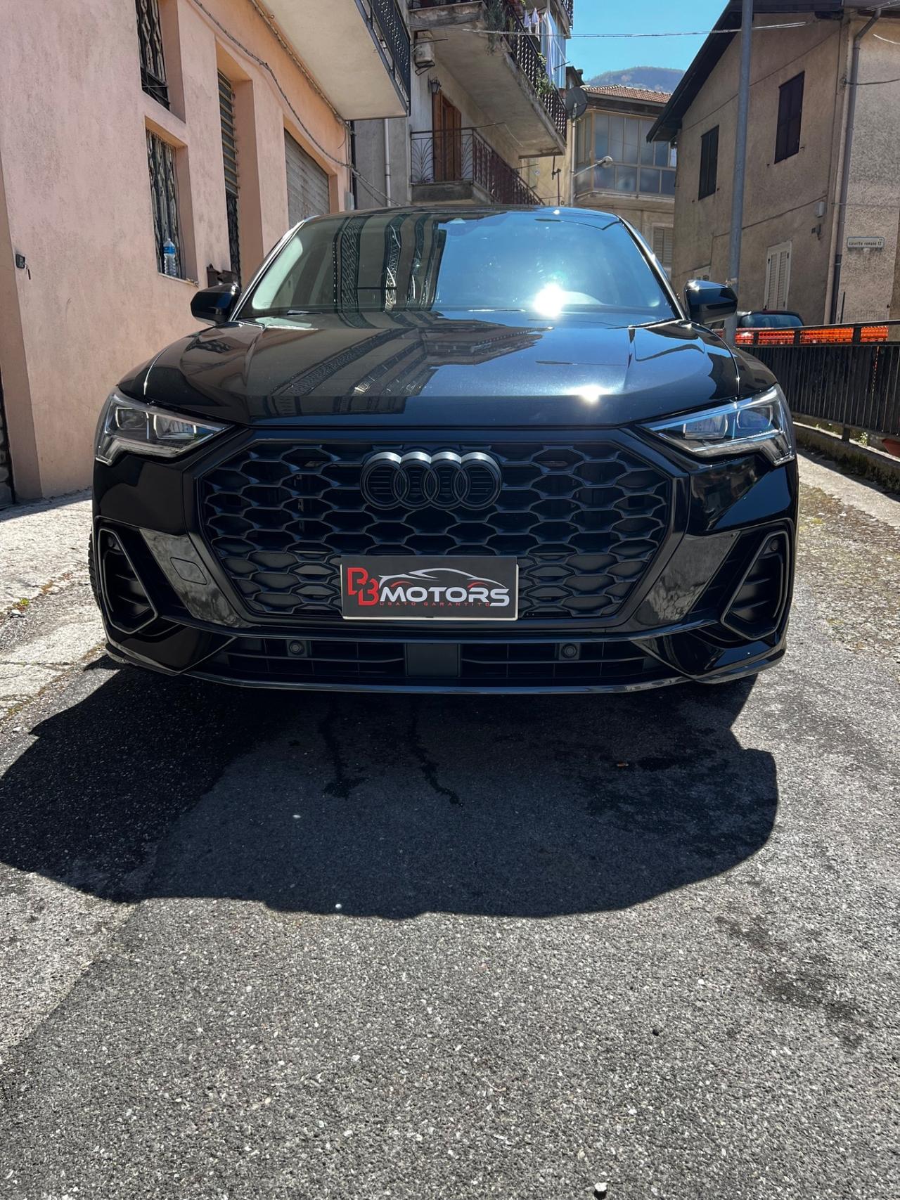 Audi Q3 SPB 35 TDI total black