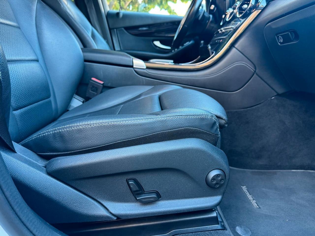 MERCEDES GLC 200 d 4MATIC SPORT