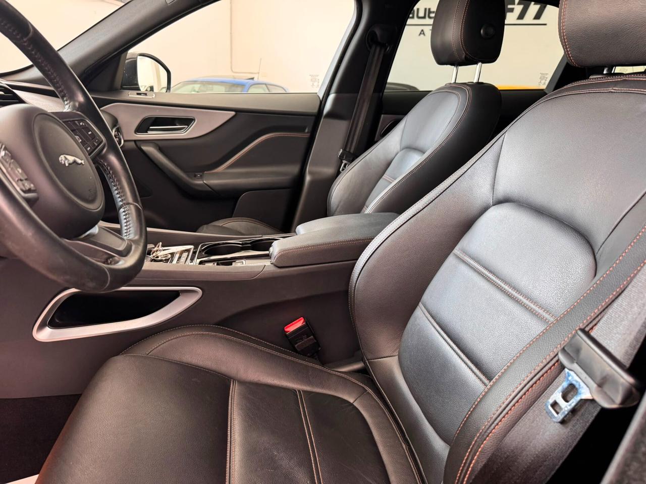 Jaguar F-Pace 2.0 D 180 CV AWD Prestige