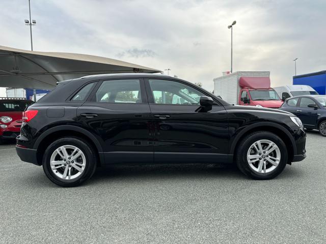 AUDI Q3 35 TDI S tronic Business