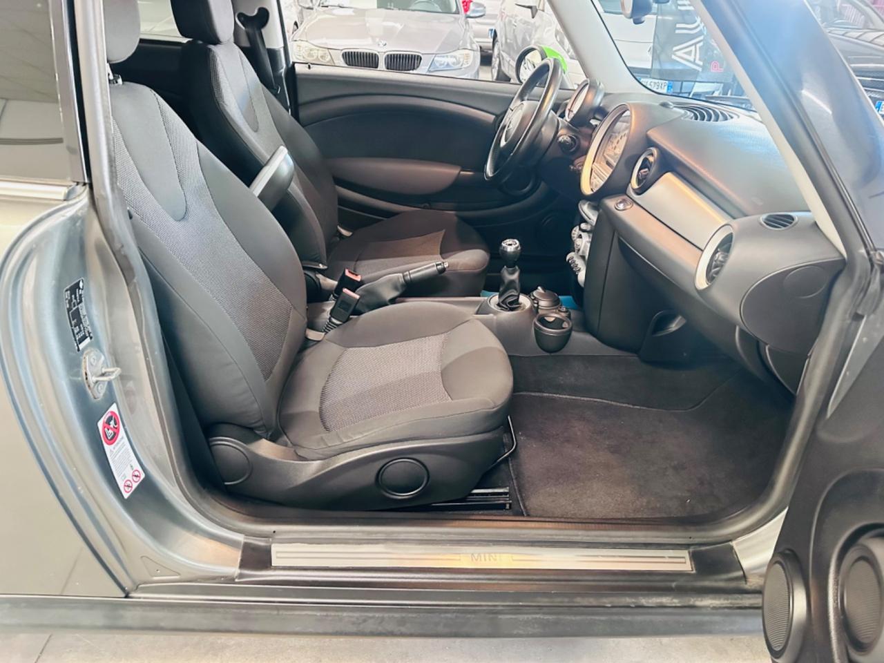 Mini 1.6 16V One (72kW)