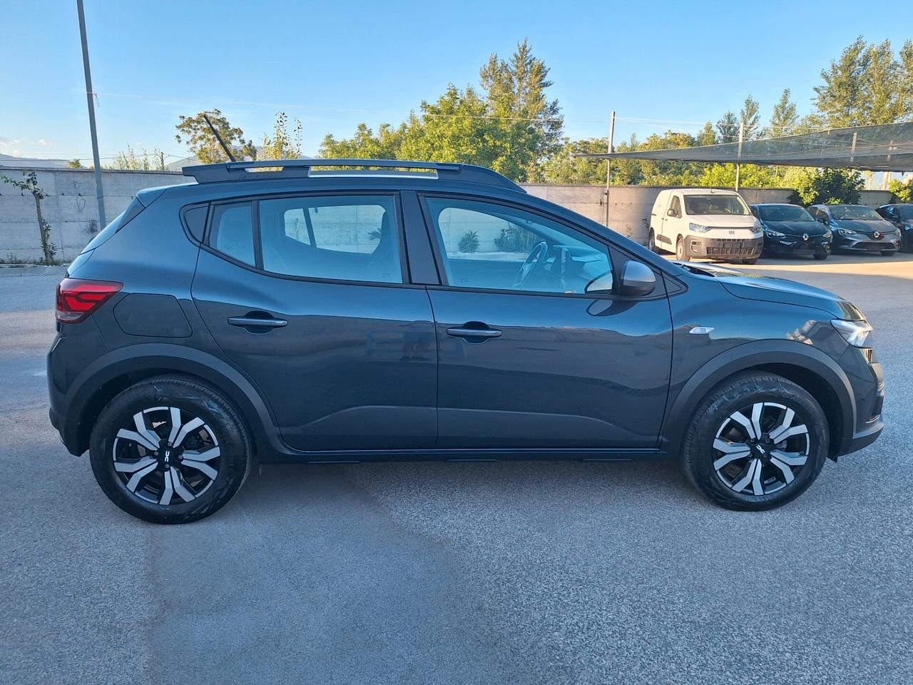 Dacia Duster 1.0 TCe 90cv Comfort Automat.+Retrocam. 2023