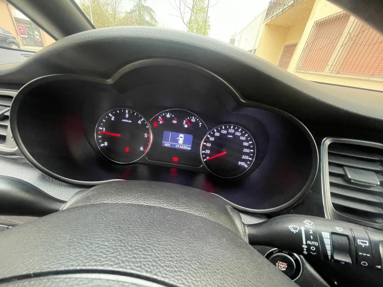 Kia Carens 1.7 CRDi 115 CV Class 7 posti