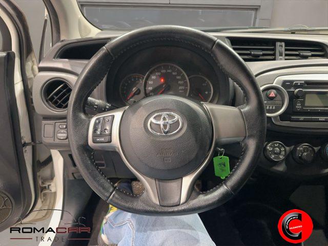 TOYOTA Yaris 1.0 5 porte Lounge