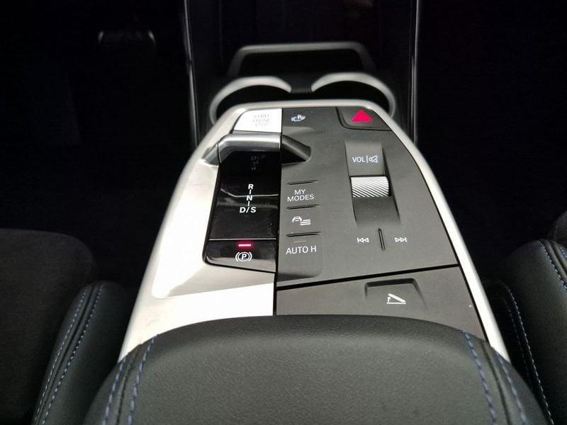 BMW X1 U11 xdrive20d mhev 48V X-Line auto
