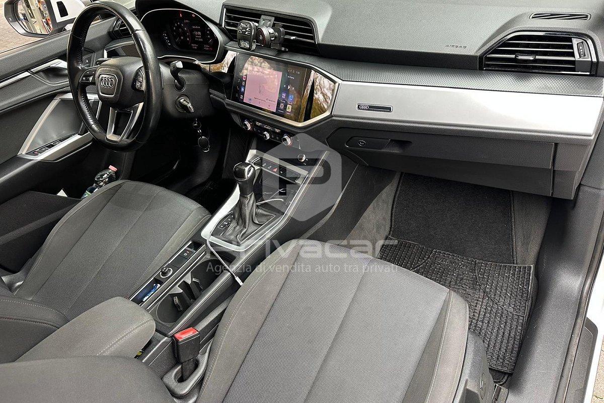 AUDI Q3 35 TFSI S tronic Business Advanced