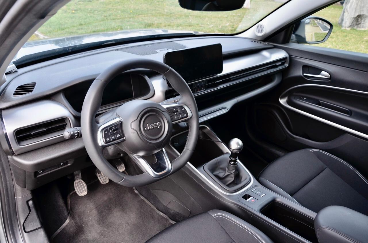 JEEP AVENGER 1.2 t ALTITUDE FWD 100cv, PREZZO REALE, UNICOPROPRIETARIO, SERVICE JEEP, UFF ITALIANA, EURO 6D, NAVI, PERMUTE