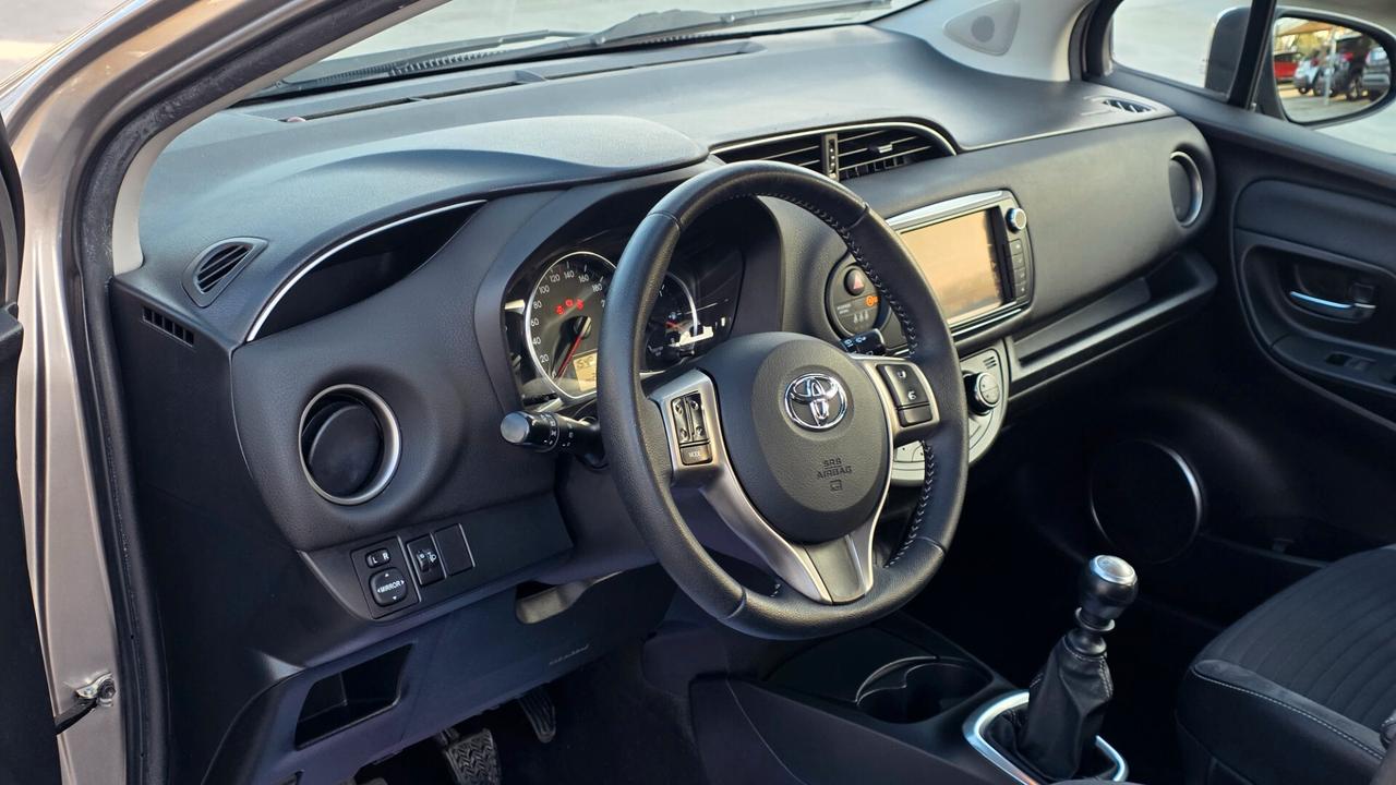 Toyota Yaris D-4D LOUNGE