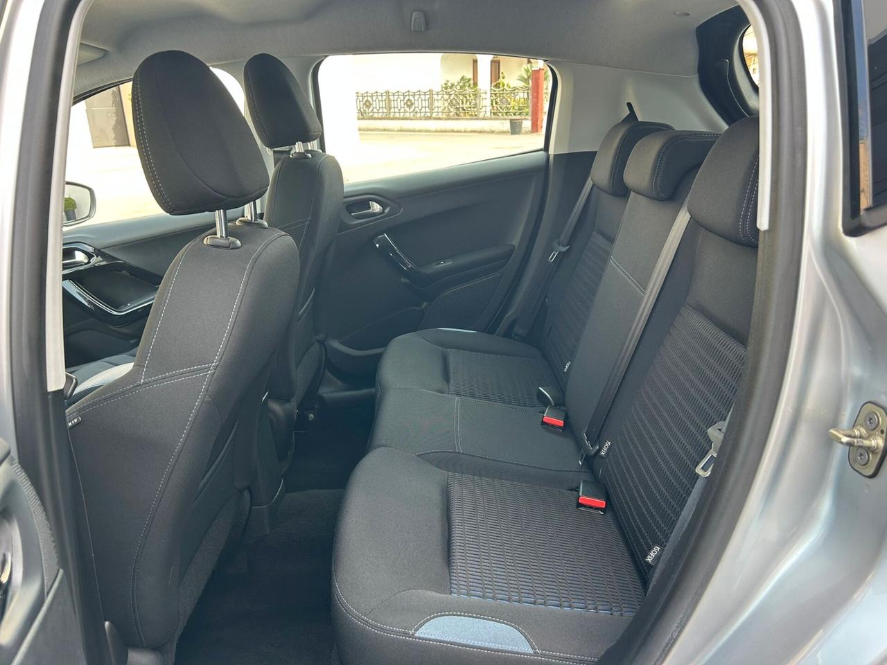 Peugeot 208 1.4 HDi 68Cv ALLURE NAVI Km81.000-2014