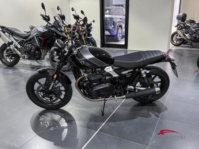TRIUMPH Speed Twin 900